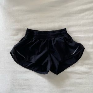 Lululemon Low Rise Hotty Hot Black Shorts
